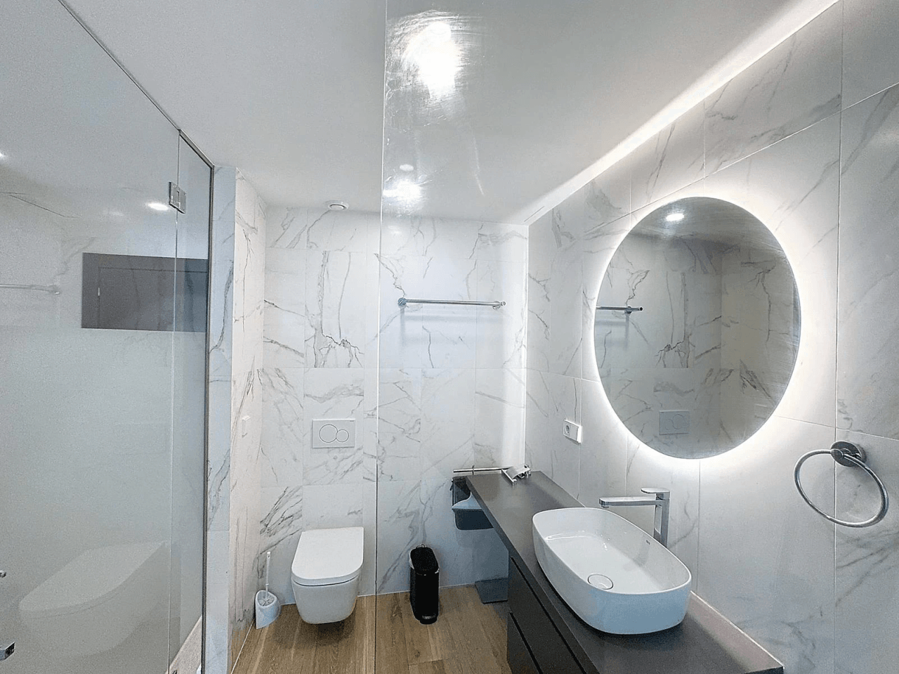 Cumbre del Sol apartamento moderno con jardín privado