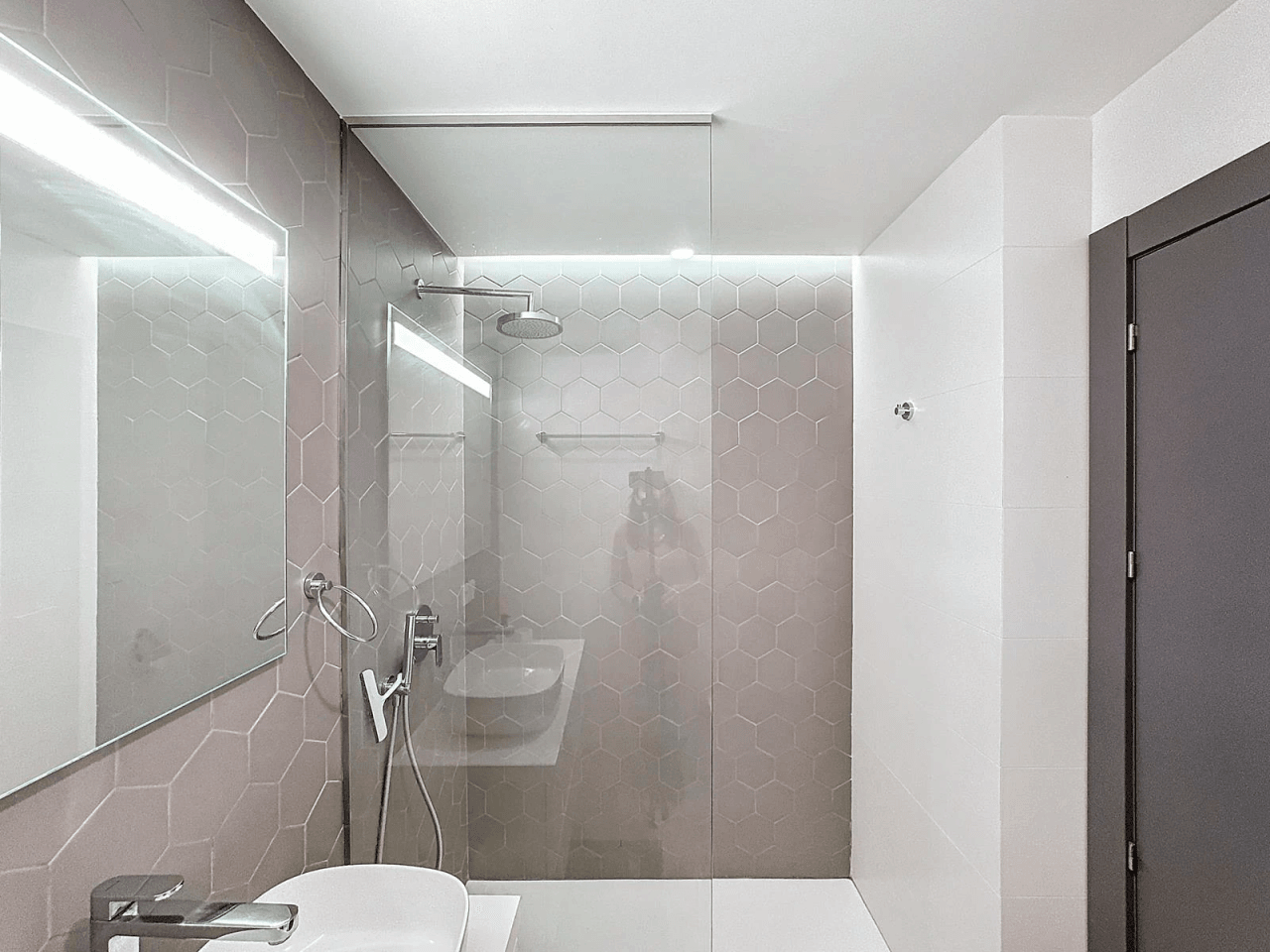 Cumbre del Sol apartamento moderno con jardín privado