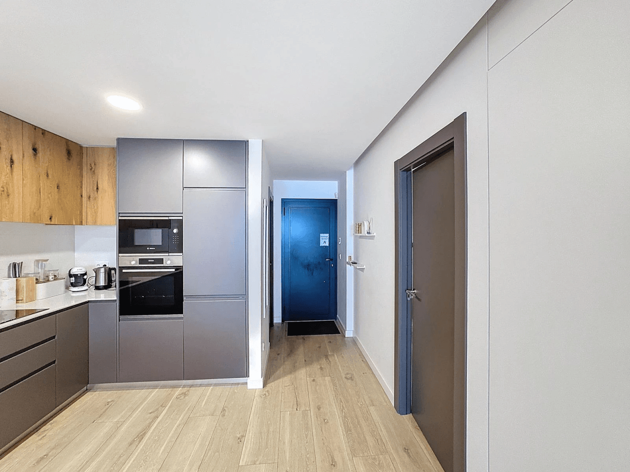 Cumbre del Sol apartamento moderno con jardín privado