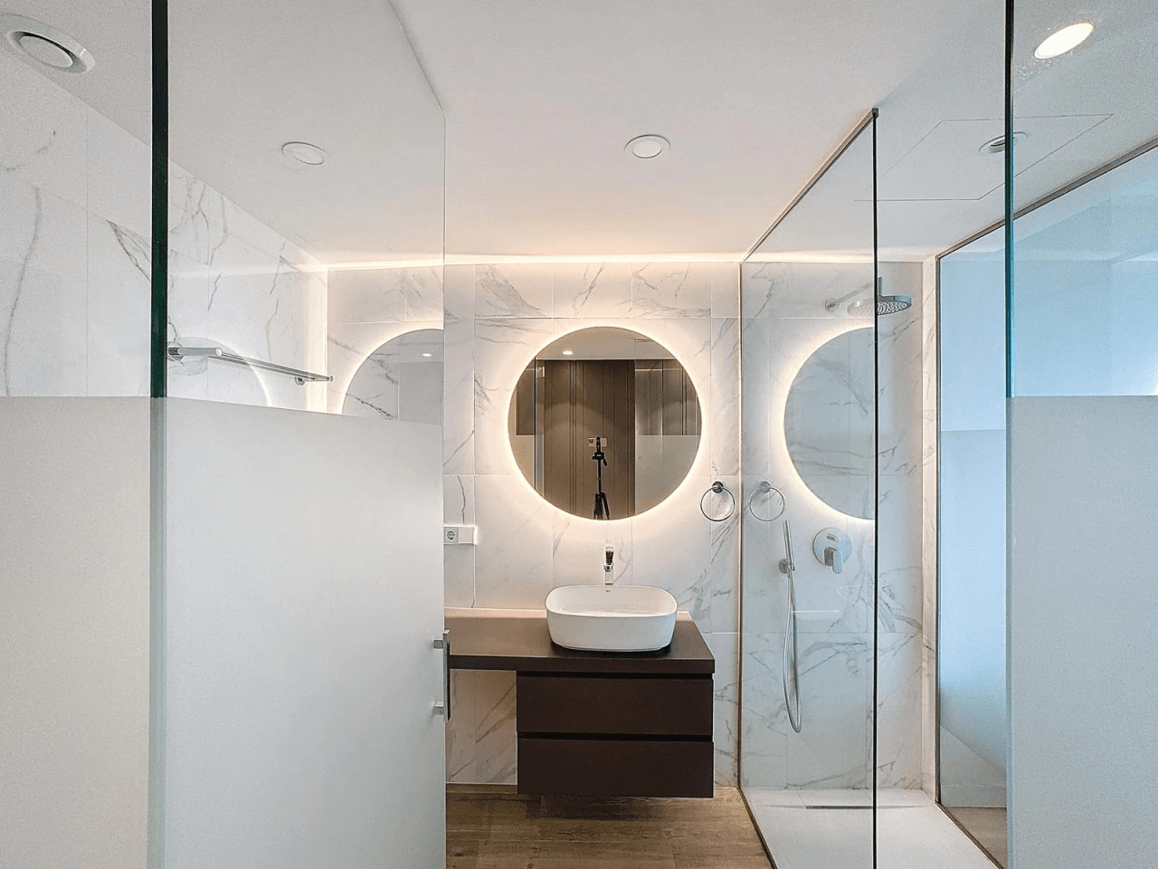 Cumbre del Sol apartamento moderno con jardín privado