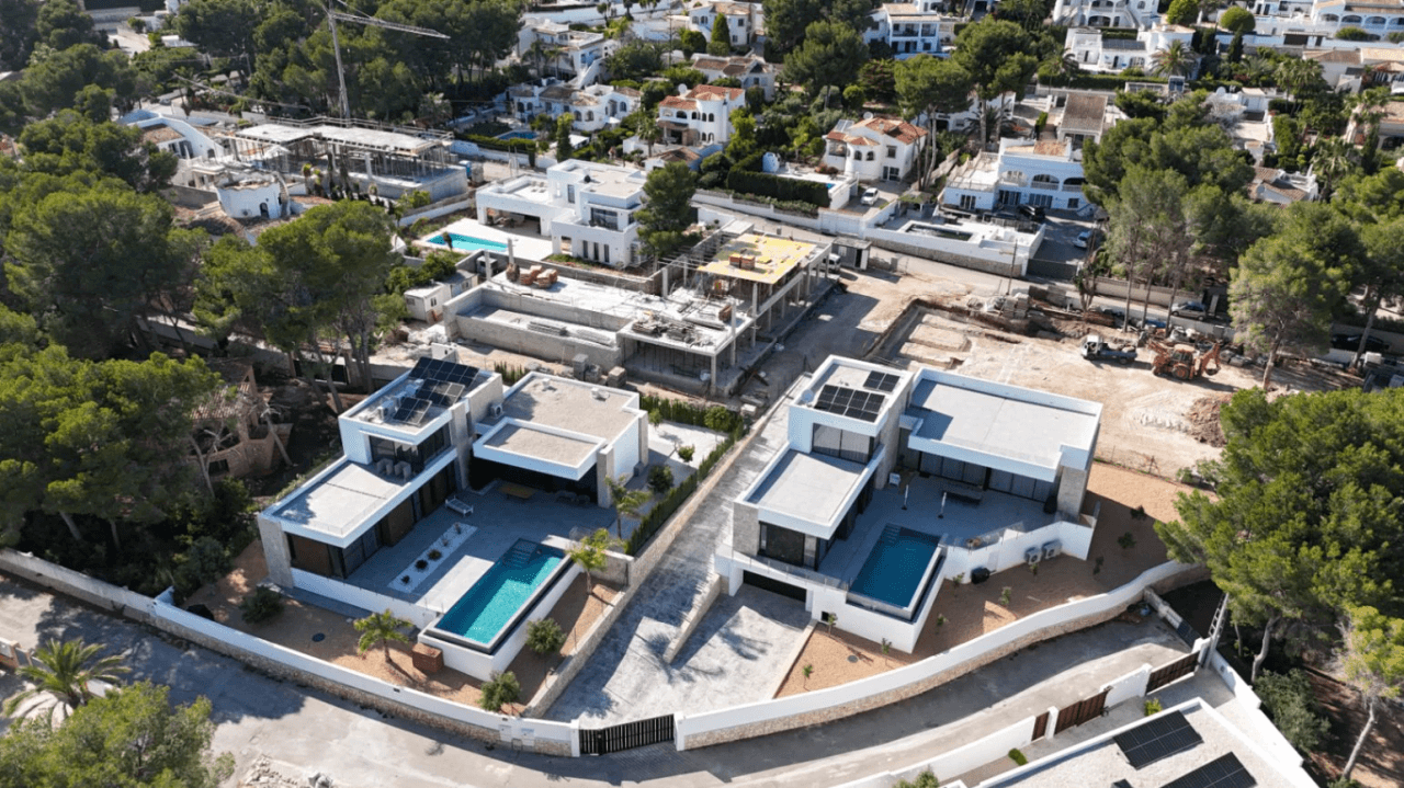 Villa de lujo moderna en construcción con vistas al mar en Moraira | Moravit