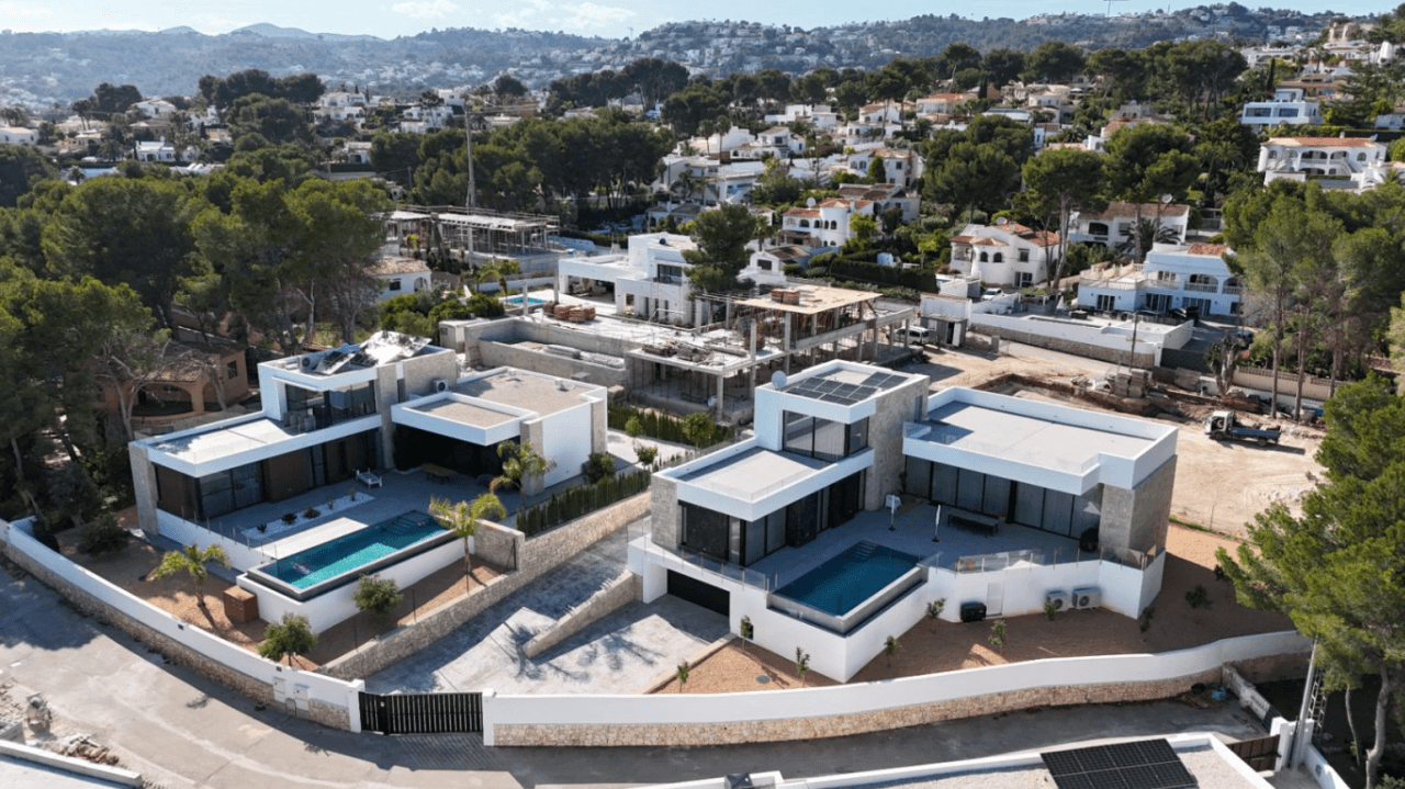 Villa de lujo moderna en construcción con vistas al mar en Moraira | Moravit