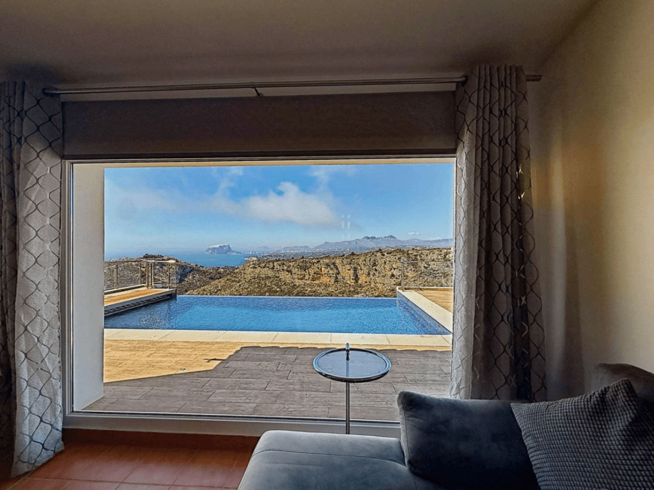 Cumbre del Sol, villa de luxe avec vues panoramiques sur la mer à Magnolias