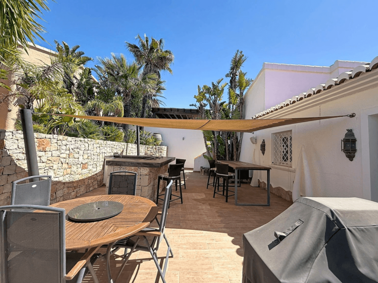 Cumbre del Sol, villa de luxe avec vues panoramiques sur la mer à Magnolias