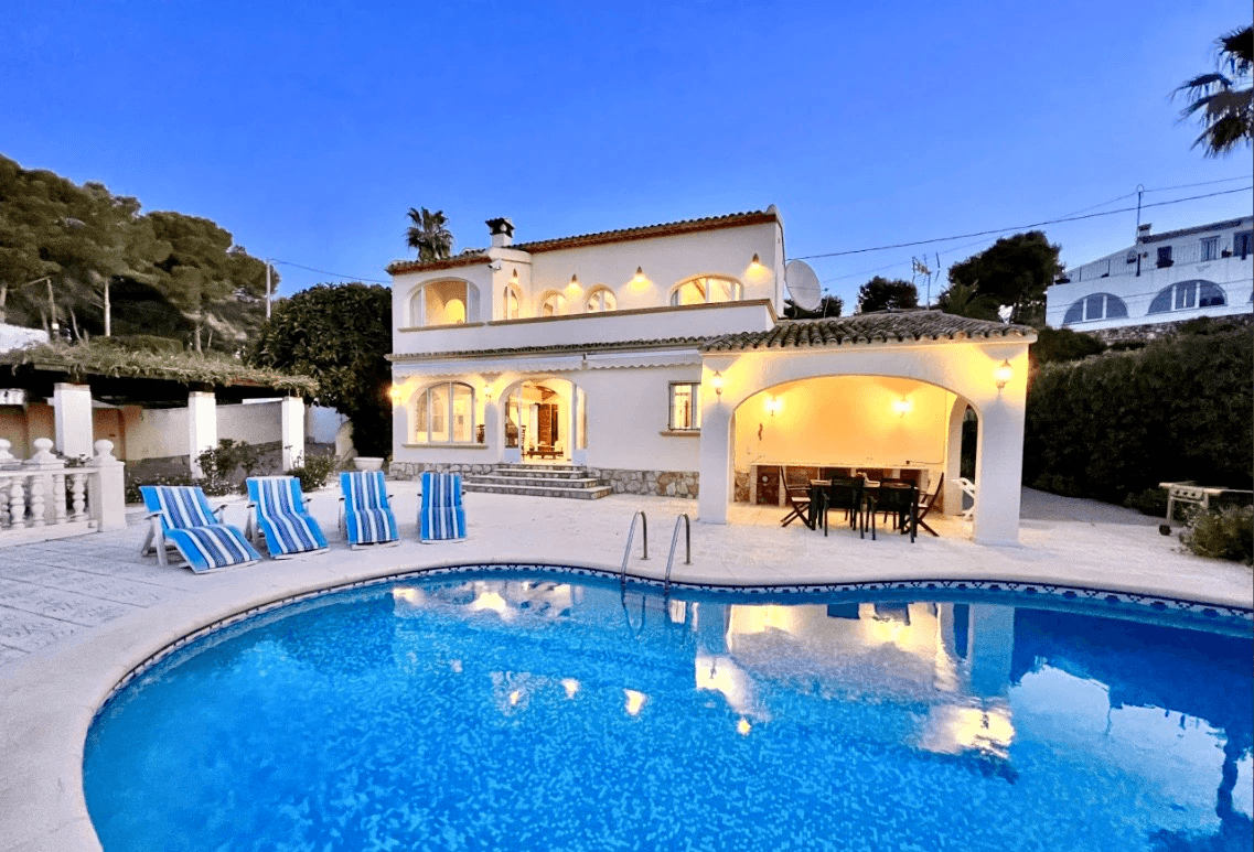 Mediterrane villa met uitzicht op zee in San Jaime - Langdurige verhuur