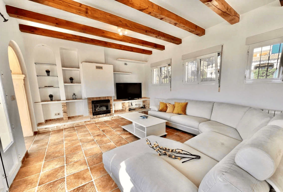 Mediterrane villa met uitzicht op zee in San Jaime - Langdurige verhuur