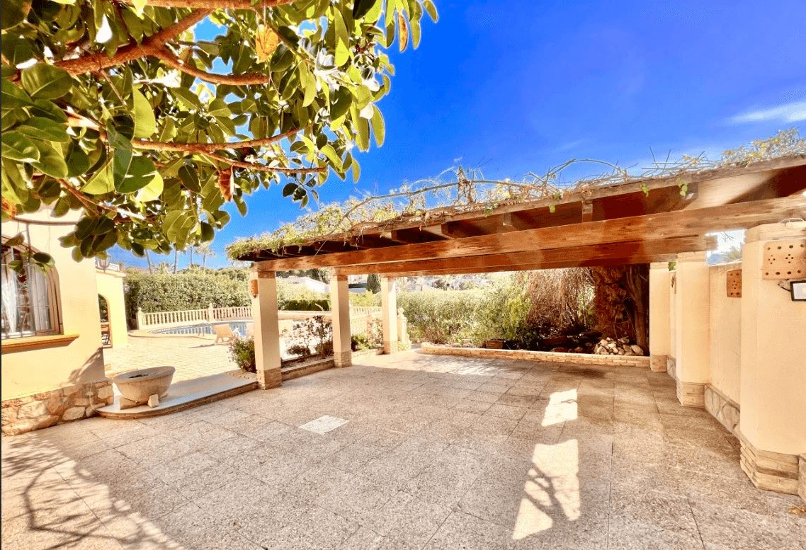 Mediterrane villa met uitzicht op zee in San Jaime - Langdurige verhuur