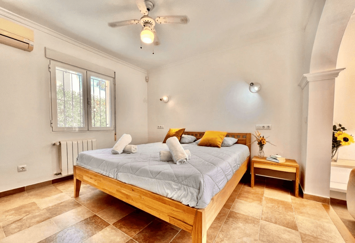 Mediterrane villa met uitzicht op zee in San Jaime - Langdurige verhuur