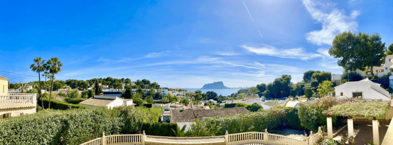 Villa mediterránea con vistas al mar en San Jaime – Alquiler de larga temporada