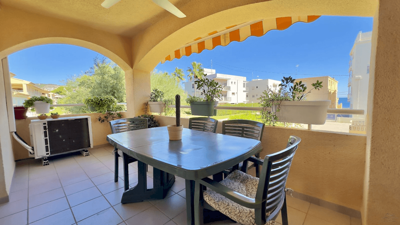 Charmante Wohnung zu verkaufen im Ersten Montañar von Javea