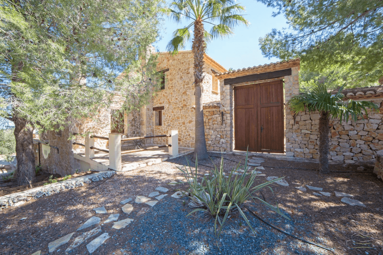 Finca de campo con vistas panorámicas en venta en Jávea.
