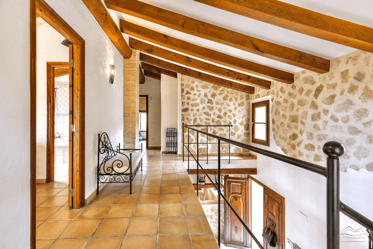 Finca de campo con vistas panorámicas en venta en Jávea.