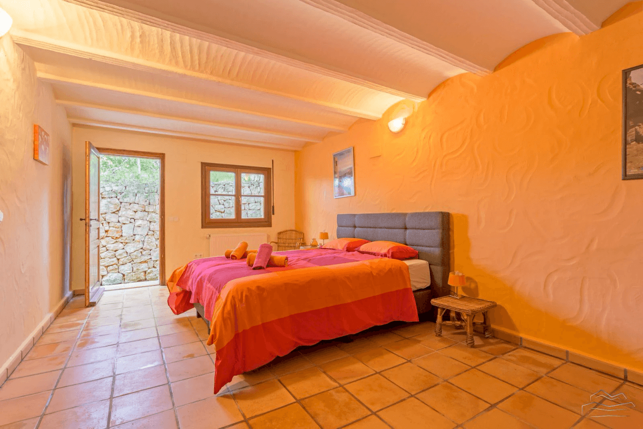 Finca de campo con vistas panorámicas en venta en Jávea.