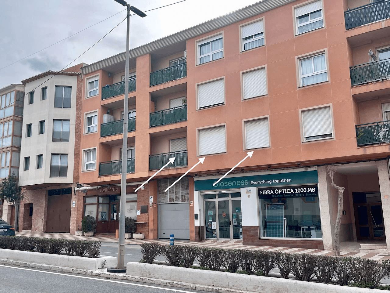 Büro mit großem Umbaupotenzial in eine Wohnung oder Appartement in Teulada