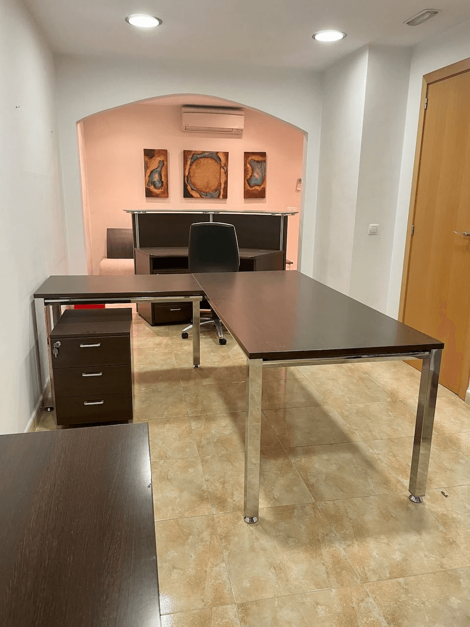 Office with great potential for transformation into a flat or apartment in Teulada.