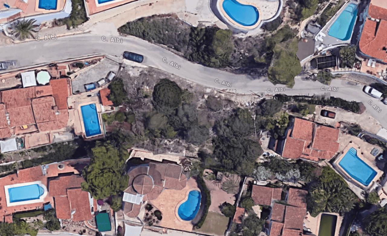 Bouwkavel met uitzicht op zee en bergen in Moraira