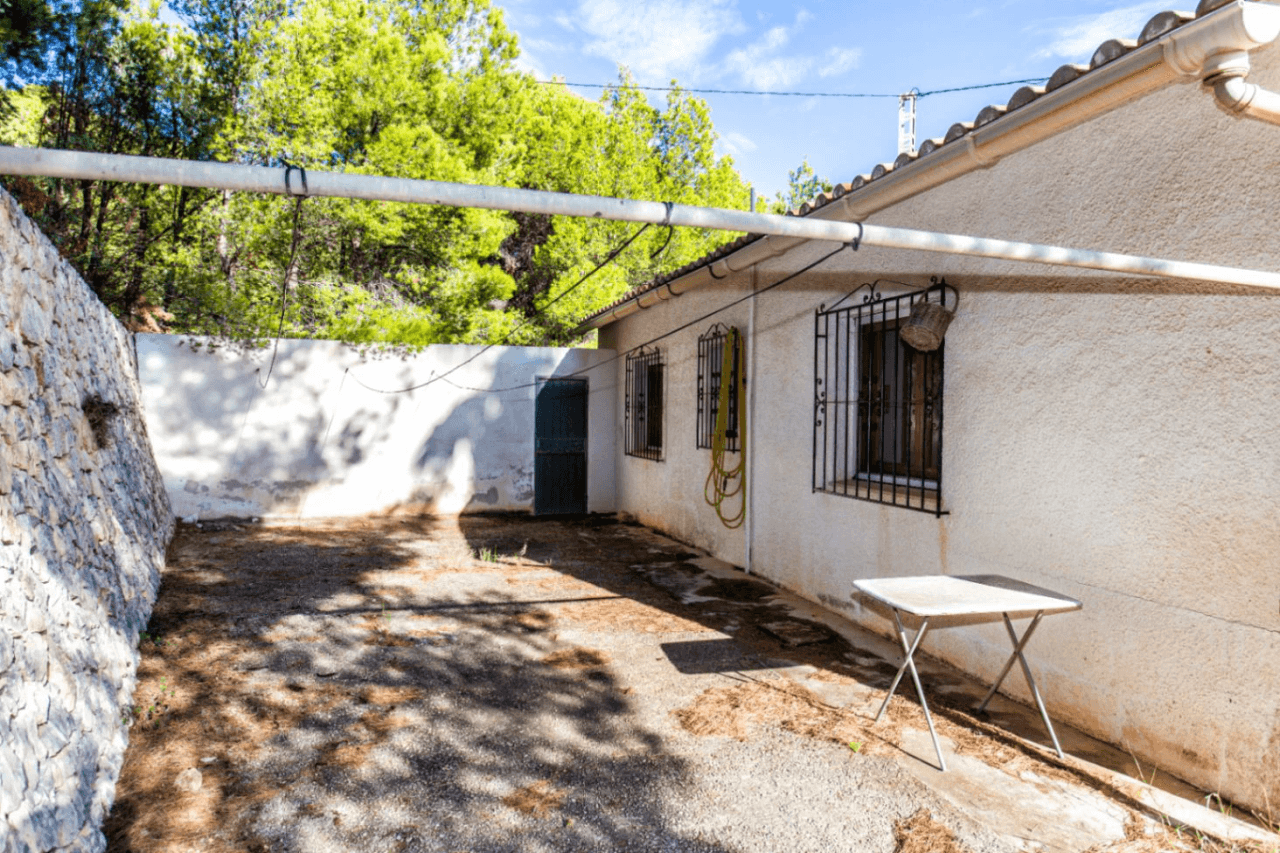 Meerblick Villa und extra Grundstück in Calpe zu verkaufen