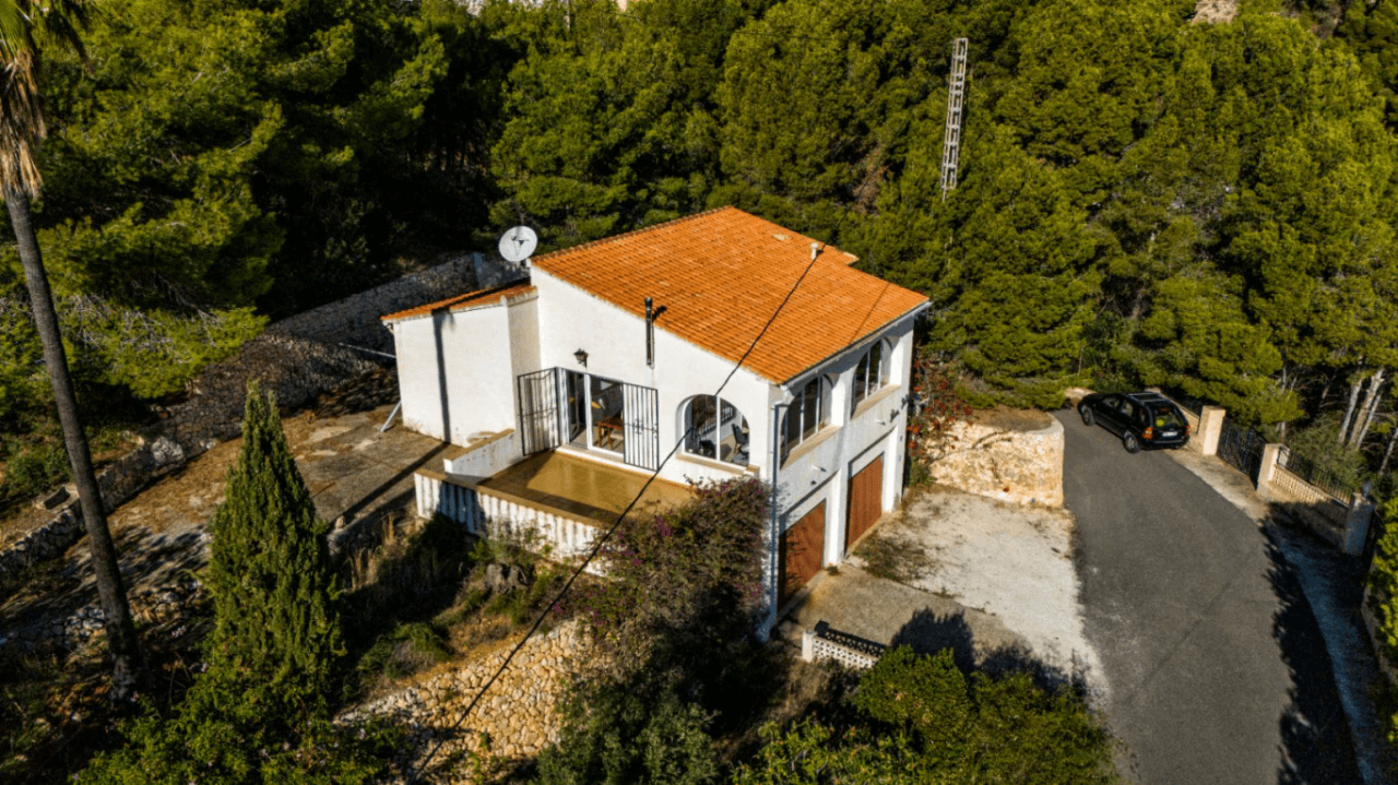 Meerblick Villa und extra Grundstück in Calpe zu verkaufen