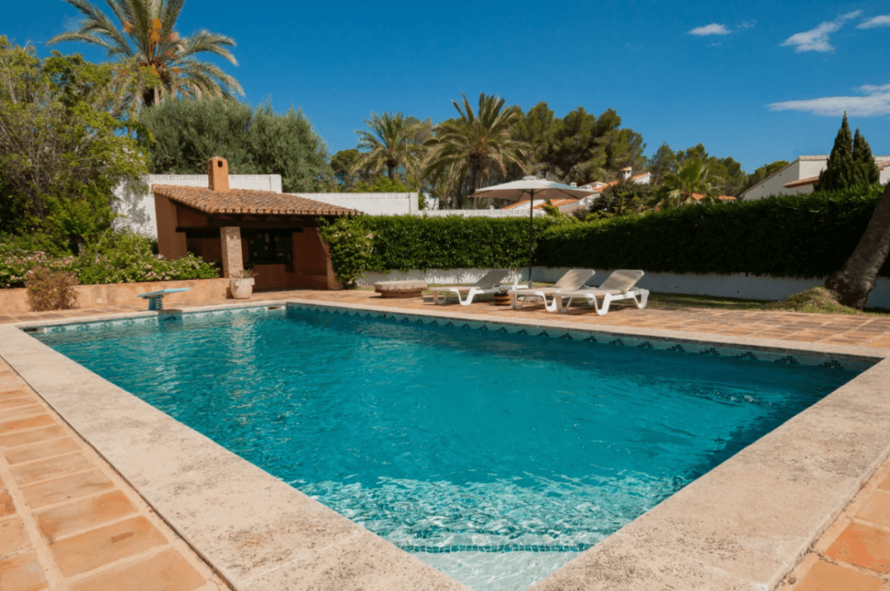 Villa mit atemberaubendem Panoramablick und teilweisem Meerblick zu verkaufen in Pla Del Mar, Moraira