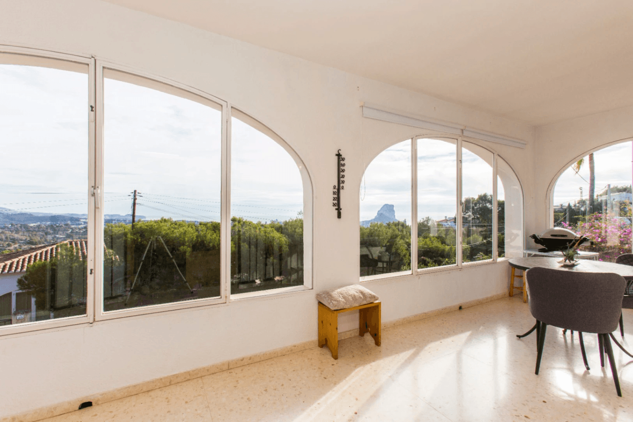 Meerblick Villa und extra Grundstück in Calpe zu verkaufen