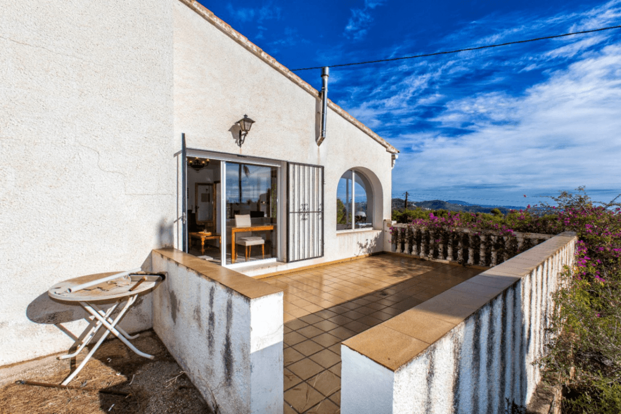Meerblick Villa und extra Grundstück in Calpe zu verkaufen