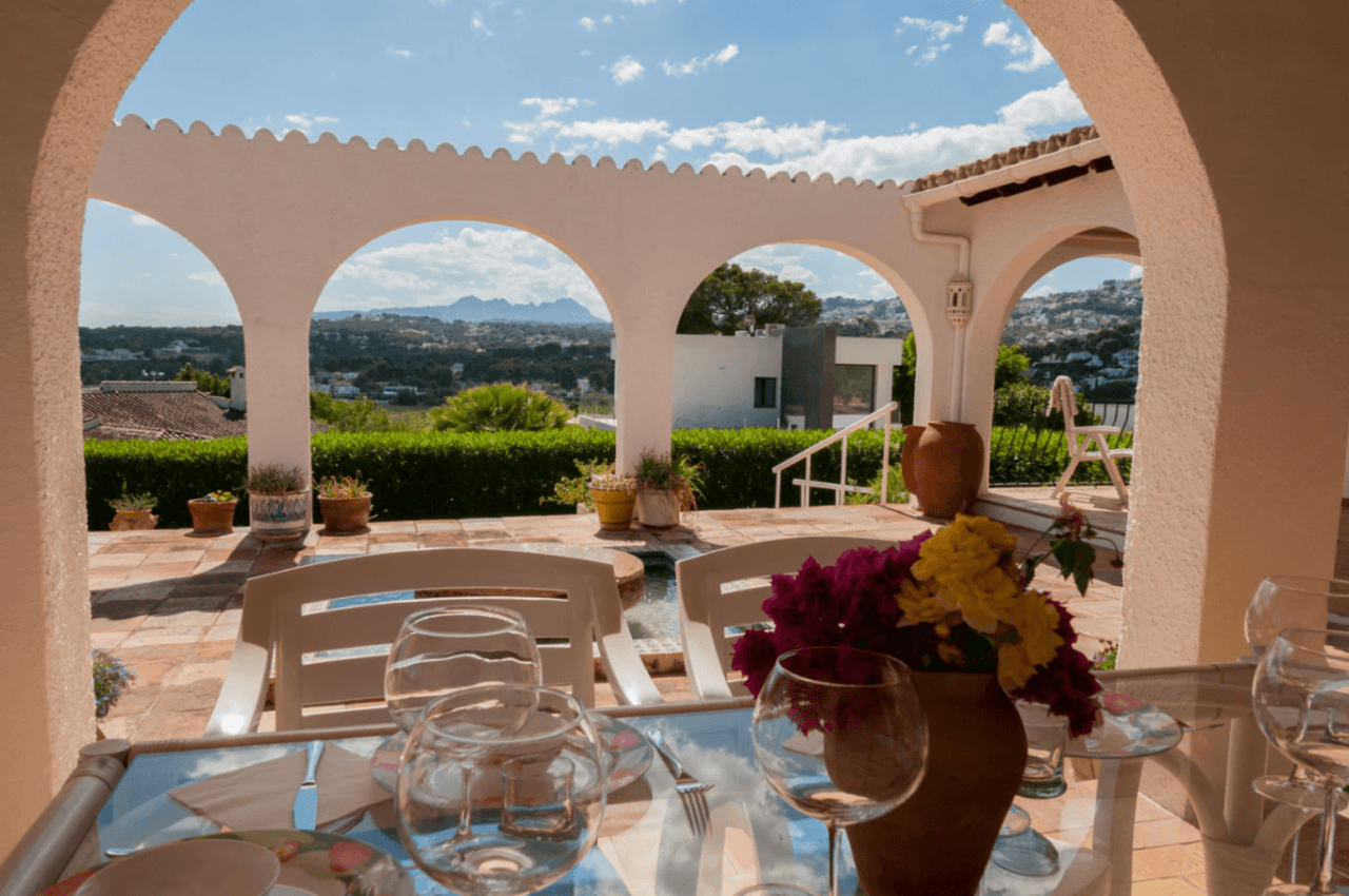 Villa mit atemberaubendem Panoramablick und teilweisem Meerblick zu verkaufen in Pla Del Mar, Moraira