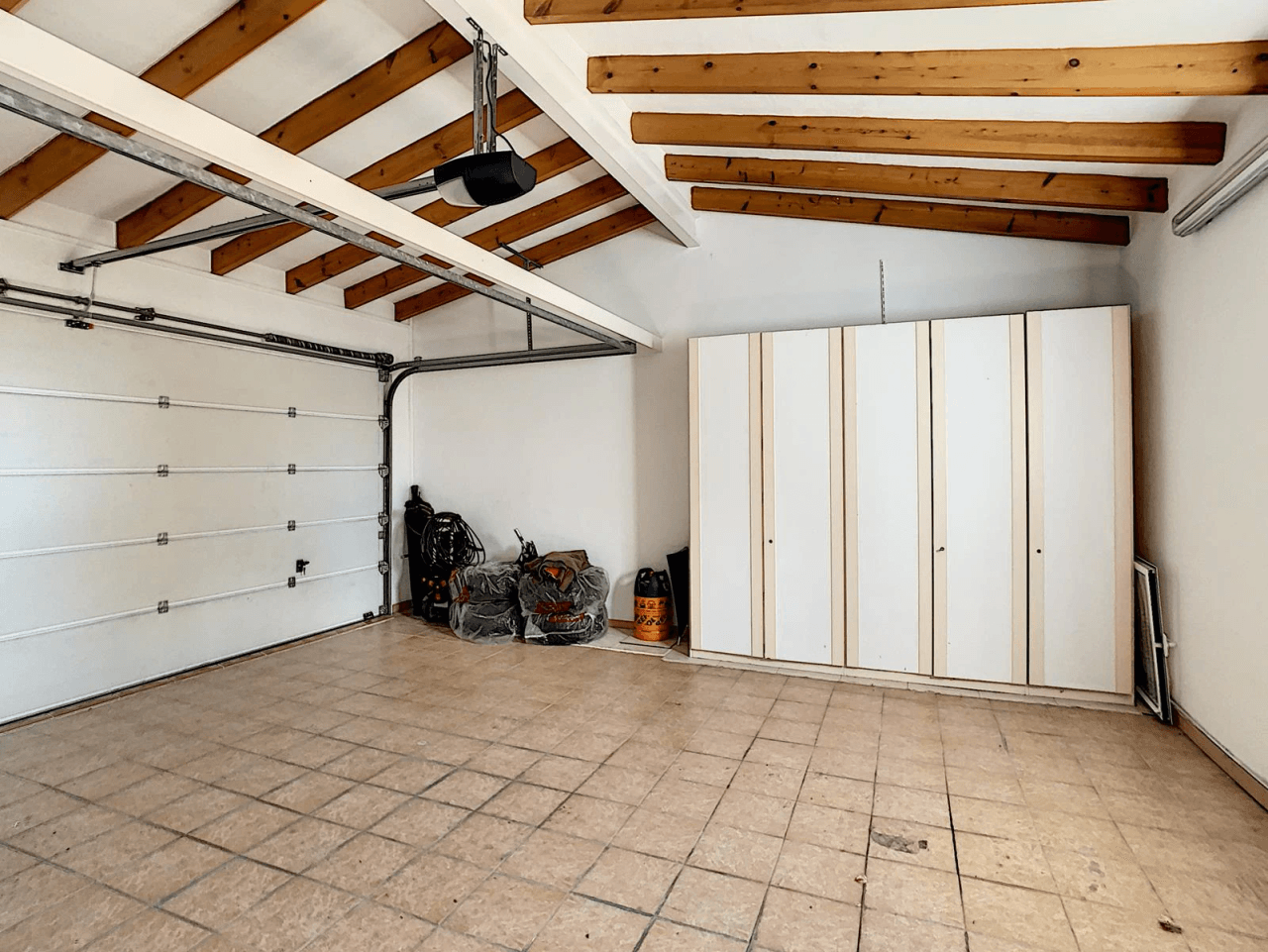 Cumbre del Sol villa renovated with sea views