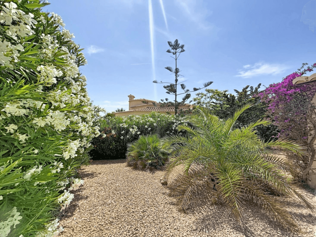 Villa in residential Magnolias, Cumbre del Sol, Costa Blanca North.