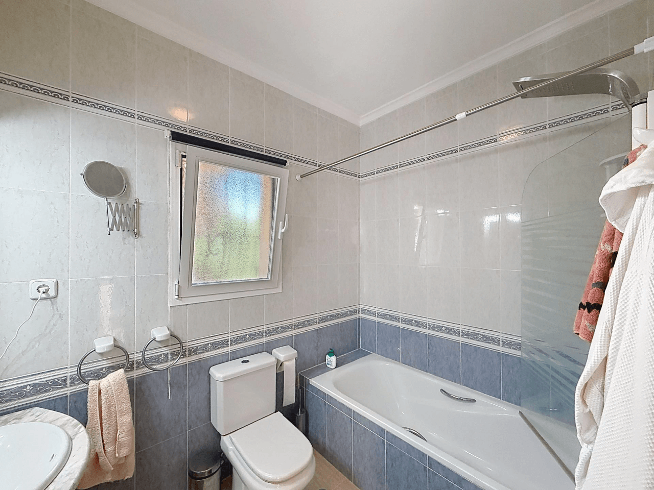 Villa in residential Magnolias, Cumbre del Sol, Costa Blanca North.