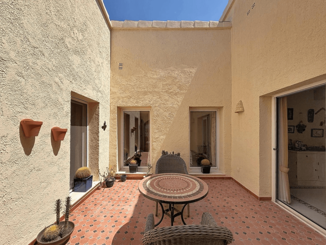 Villa in residential Magnolias, Cumbre del Sol, Costa Blanca North.
