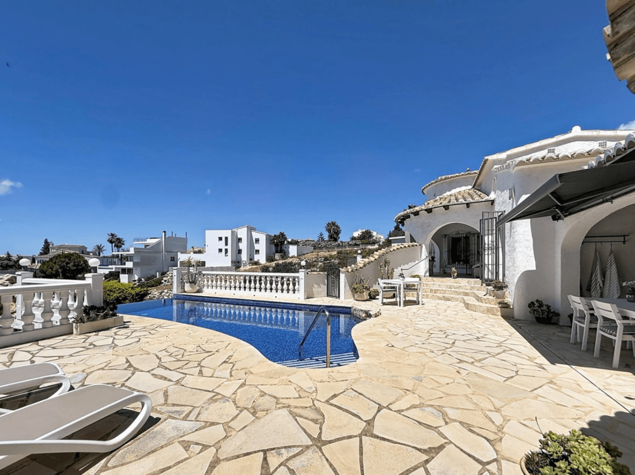 Independent villa with sea views and heated pool Kalmias Cumbre del Sol Costa Blanca North
