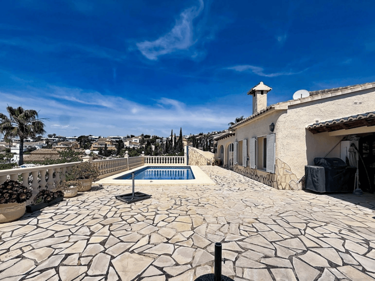 Villa in residential Magnolias, Cumbre del Sol, Costa Blanca North.
