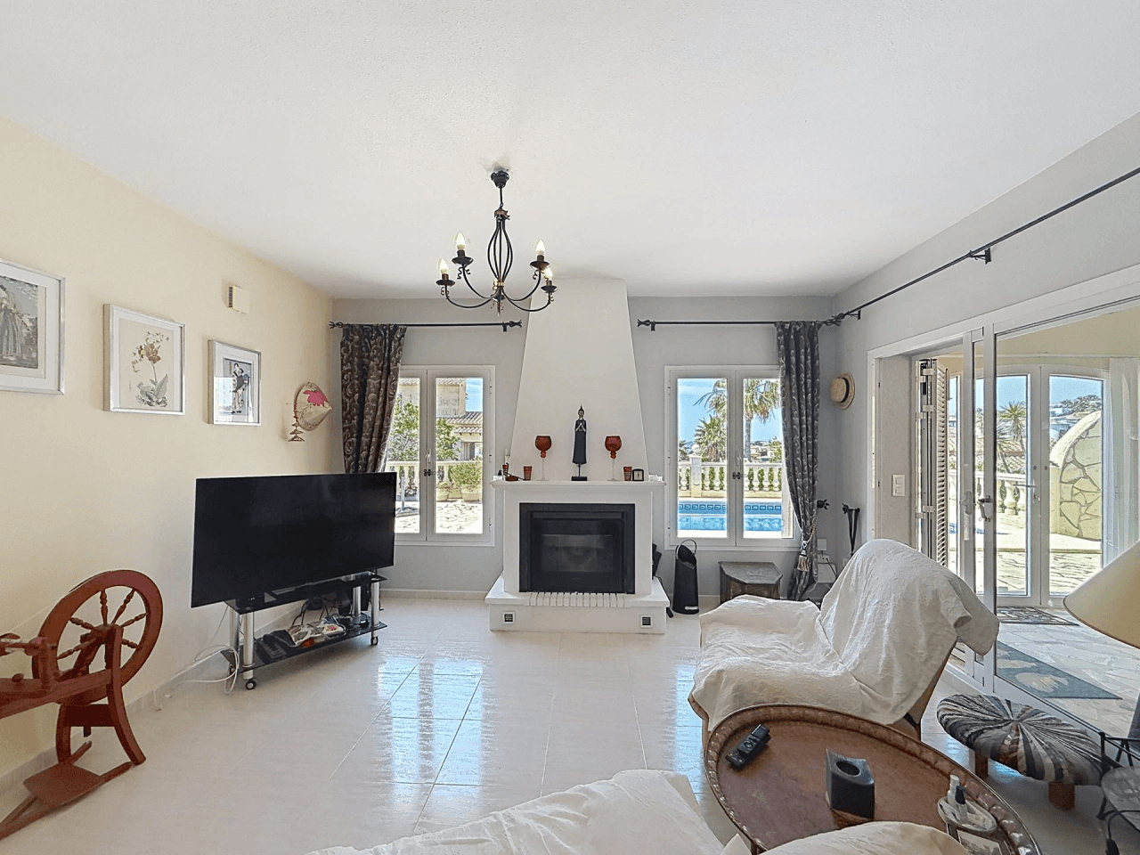 Villa in residential Magnolias, Cumbre del Sol, Costa Blanca North.