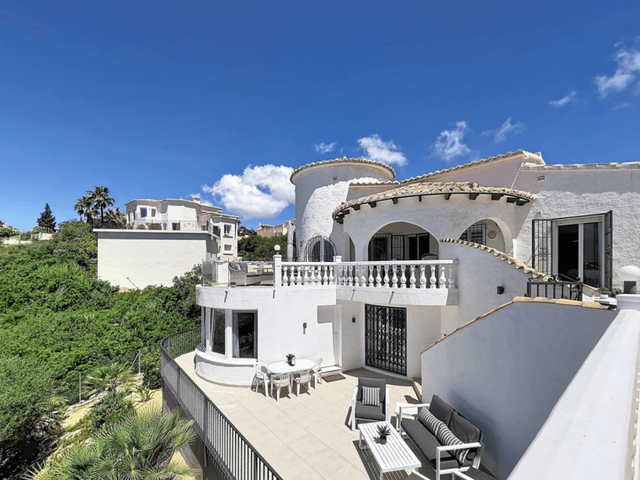 Independent villa with sea views and heated pool Kalmias Cumbre del Sol Costa Blanca North