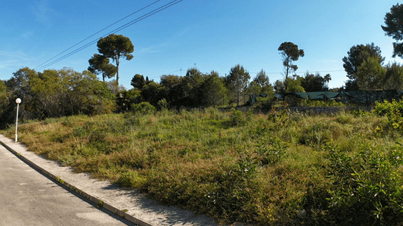 Terrain avec projet et permis à vendre à Pinosol - Javea