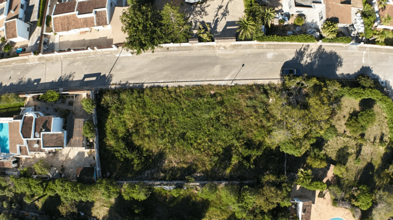 Terrain avec projet et permis à vendre à Pinosol - Javea