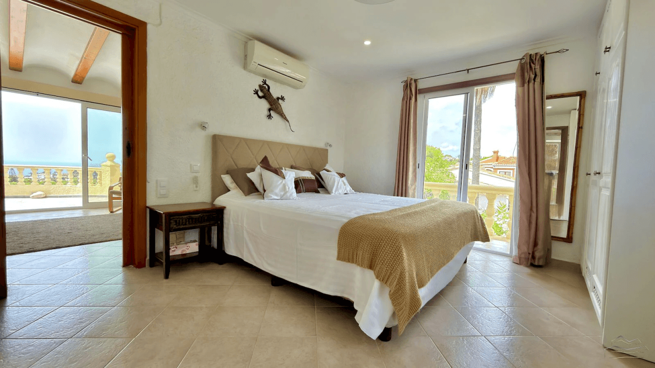 Villa te koop met indrukwekkend uitzicht op zee - Balkon aan Zee - Javea