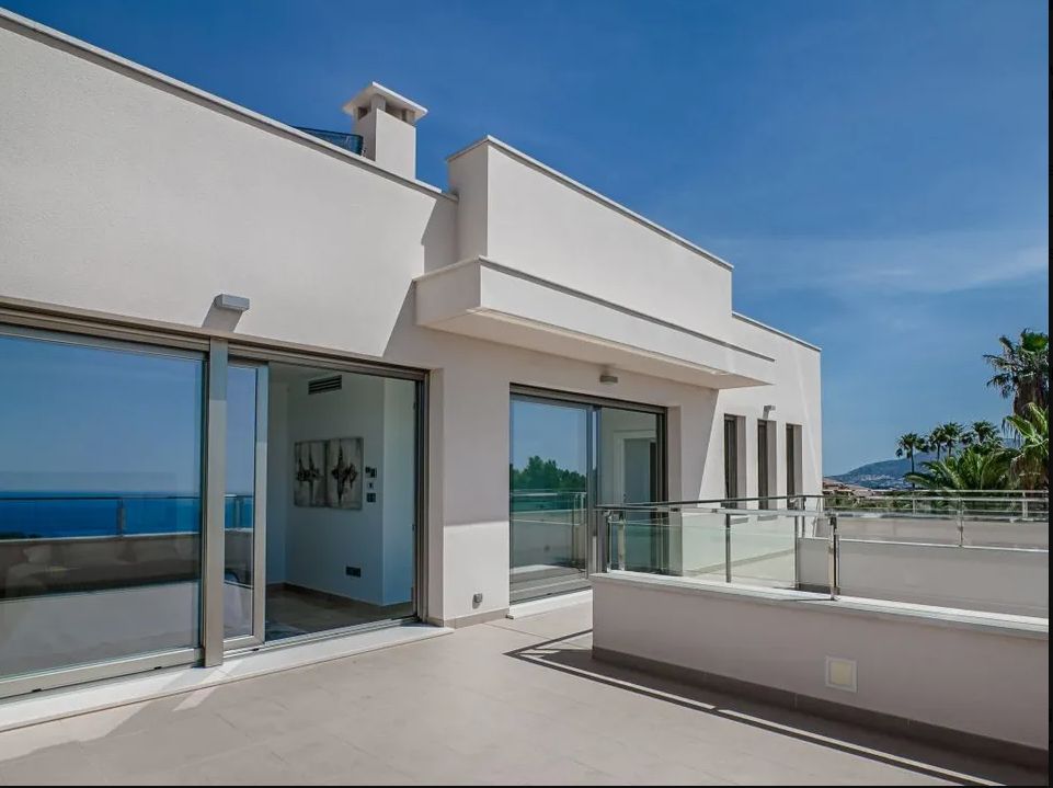 Moderne villa in mediterrane stijl in urbanisatie San Jaime Moraira