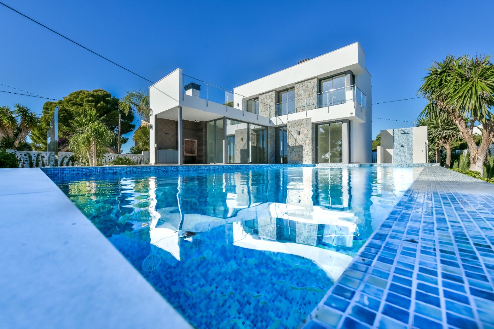 Villa de style moderne avec vue sur la mer à Calalga Calpe