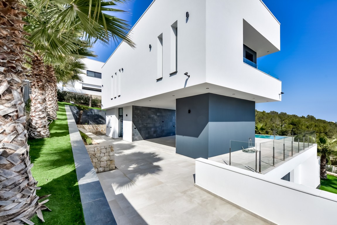 Moderne stijl villa met uitzicht op zee in Cansalades Javea