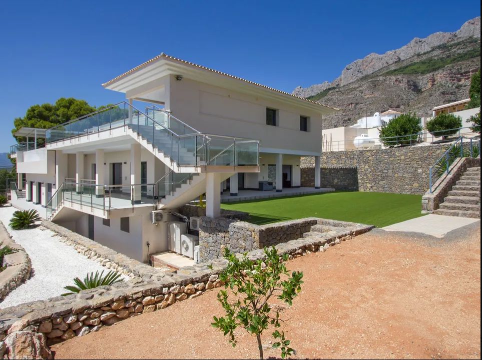 Villa moderne de style méditerranéen avec vue sur la mer à vendre à Sierra Altea, Costa Blanca