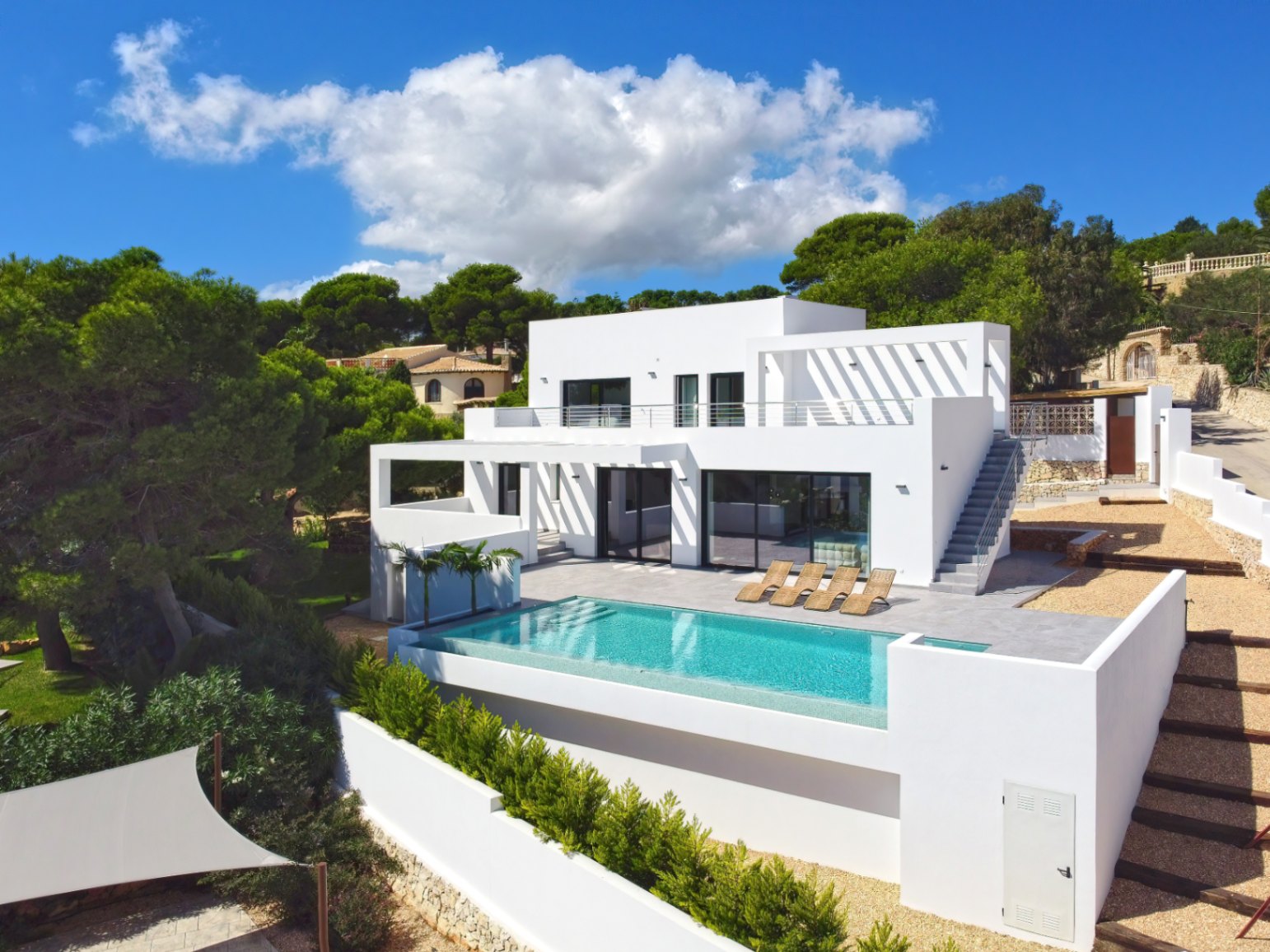 Villa rénovée de style Ibiza à vendre à Balcón al Mar Javea, Costa Blanca