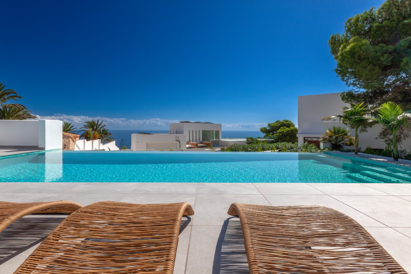 Villa reformada estilo Ibiza en venta en Balcon al Mar Javea, Costa Blanca