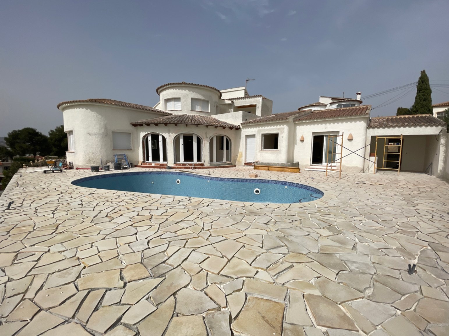 Renovated Ibizan style villa for sale in Costera del Mar Moraira, Costa Blanca