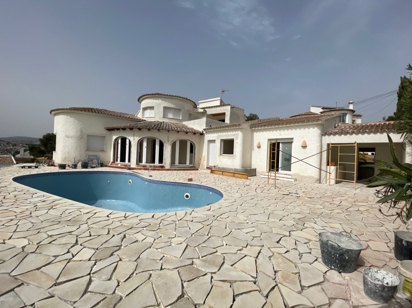Renovated Ibiza-style villa for sale in Moraira