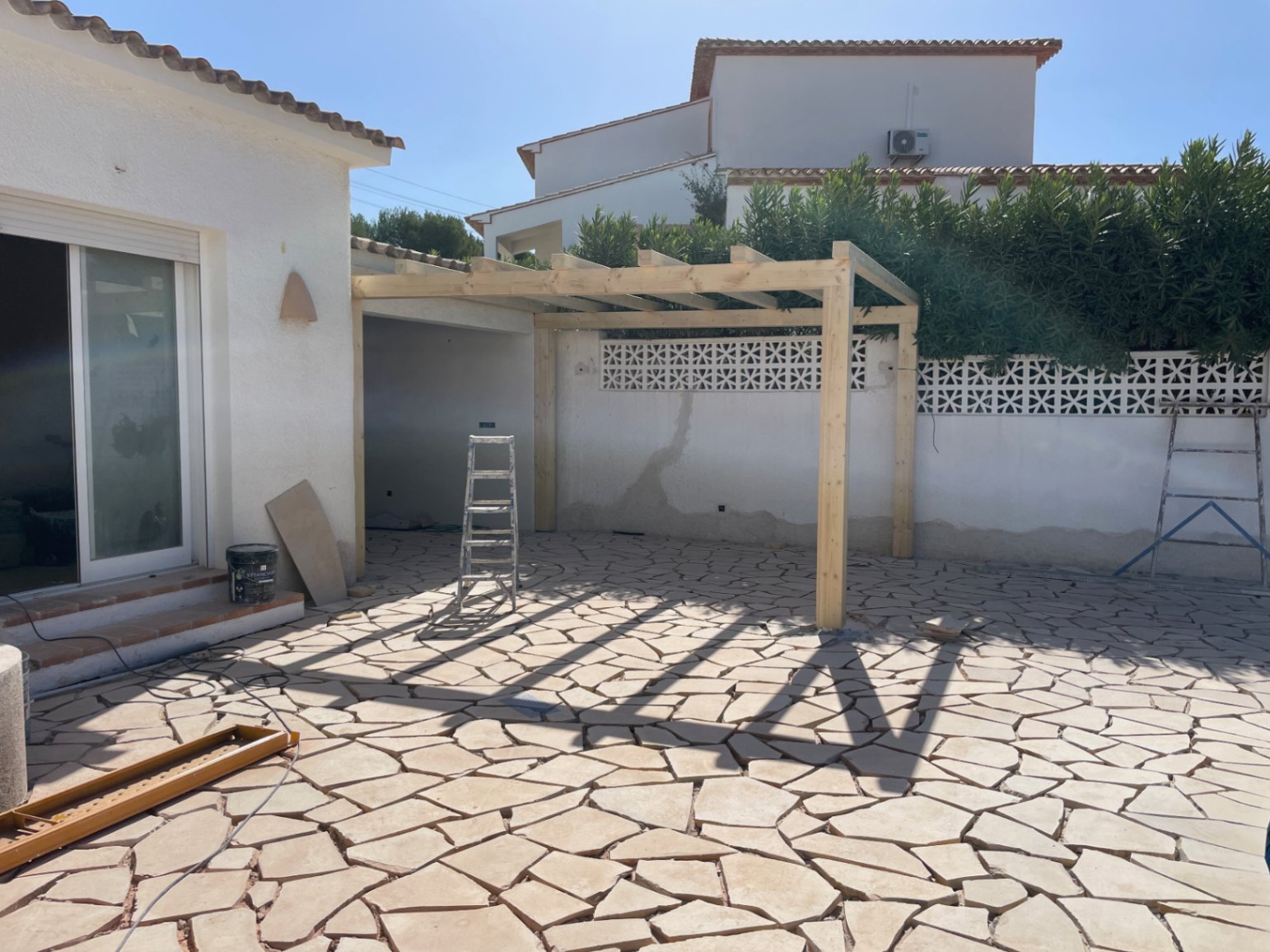 Villa rénovée de style Ibiza à vendre à Moraira