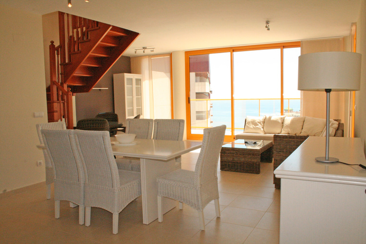 Duplex penthouse te koop in Ambar Beach Calpe, Costa Blanca