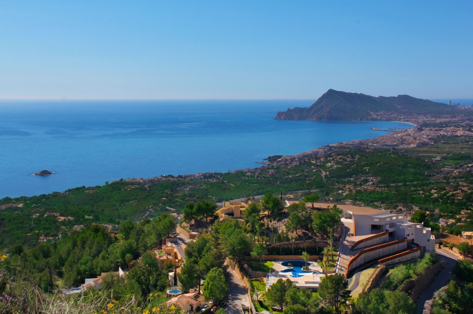 Apartment with sea views for sale in Altea, Costa Blanca