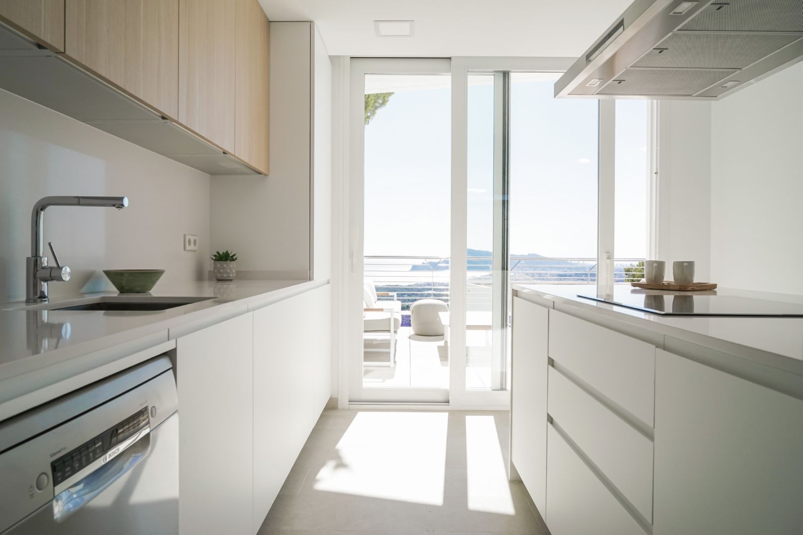 Moderne nieuwbouw villa met zeezicht te koop in Altea