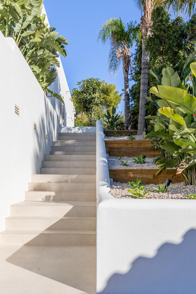 Nieuwbouw villa met zeezicht te koop in San Jaime Moraira, Costa Blanca